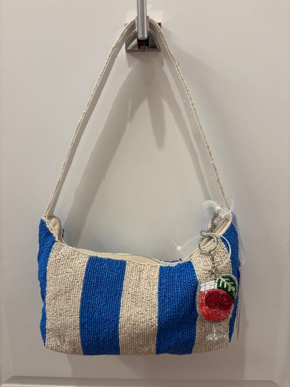 NWT Beaded Blue & Cream Striped Cocktail Motif Shoulder Bag w/ charm/Keychain - Picture 2 of 8